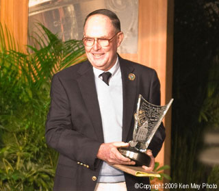 Pete Dye holds his trophy as he is being inducted at the 2008 World Golf Hall Fame Induction Ceremony in St Augustine Florida.